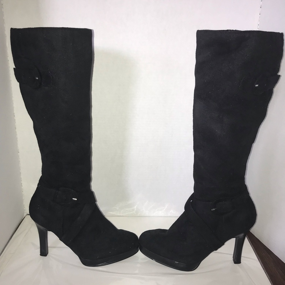 Never worn Wild Diva knee high boots size 7